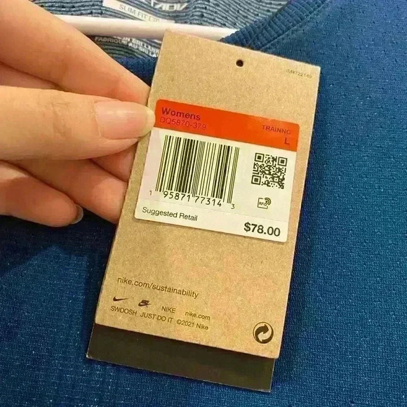 NWT Womens Nike Dri-FIT ADV Short-Sleeve Aura Blue White Open-back Size L - Picture 8 of 9